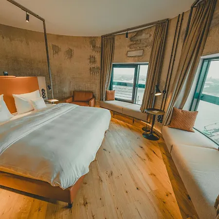 John & Will Silo-hotel By Guldsmeden 4* Brémy