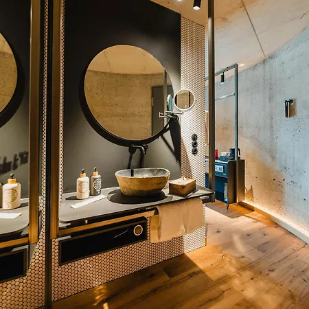 Hotel John & Will Silo-hotel By Guldsmeden