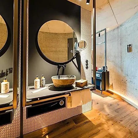 Hotell John & Will Silo-hotel By Guldsmeden 4*