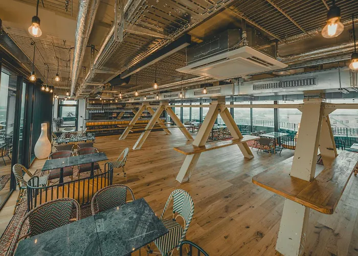 John & Will Silo-hotel By Guldsmeden Βρέμη